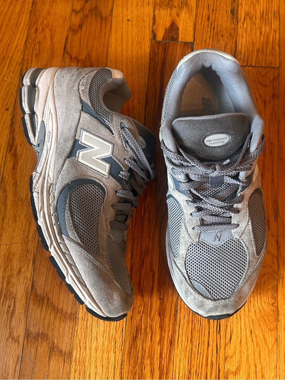 New Balance Grey Mesh & Suede Athletic Sneakers 2002R